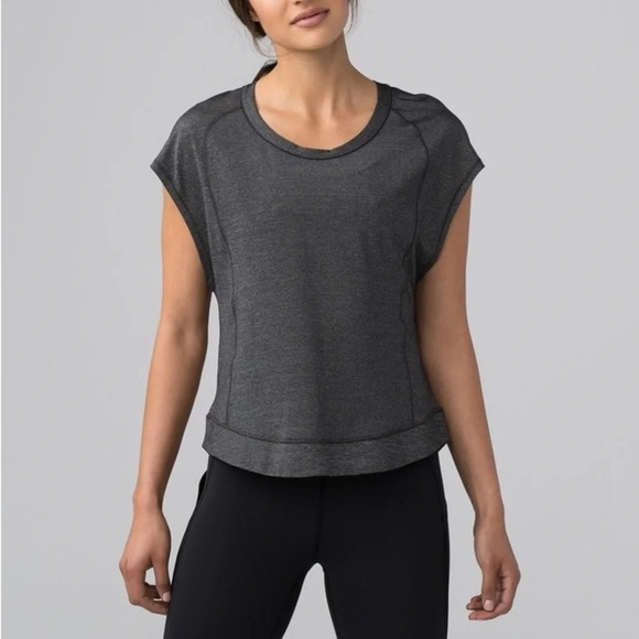 LULULEMON ATHLETICA‎ Pace Perfect Short Sleeve in Gray - Picture 1 of 8